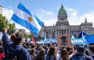 Quinta Marcha Federal Universitaria: estudiantes y sindicatos reclaman más fondos para las universidades en Argentina